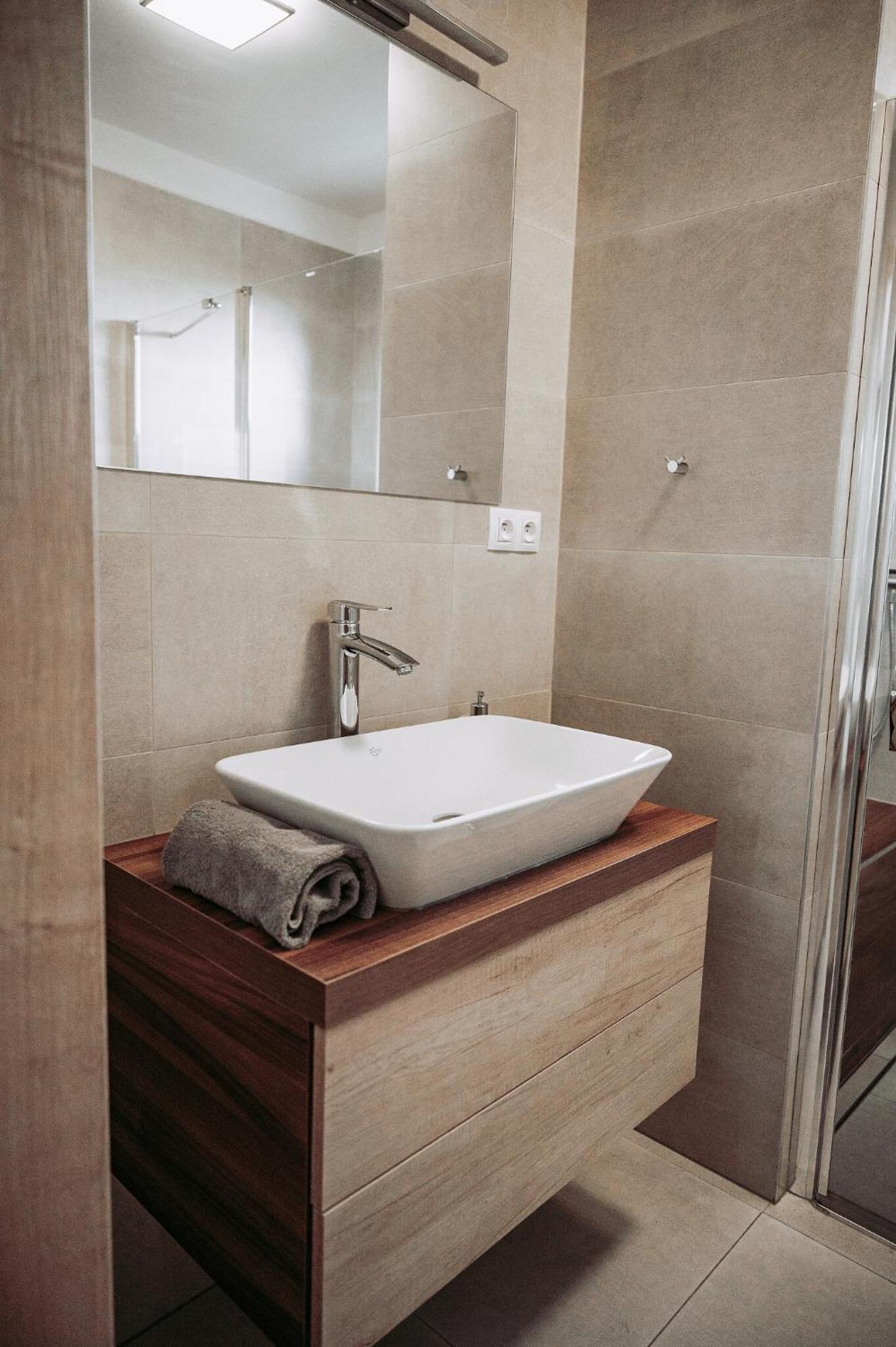 פרכאטיצ'ה Apartman Mignon מראה חיצוני תמונה
